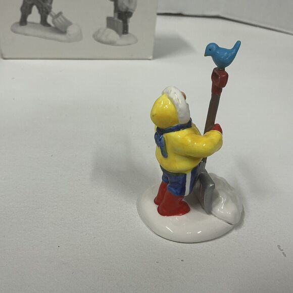 Dept 56 Snow Village “A HEAVY SNOWFALL” Set of 2 Figures Retired #5434-8 - Picture 10 of 12